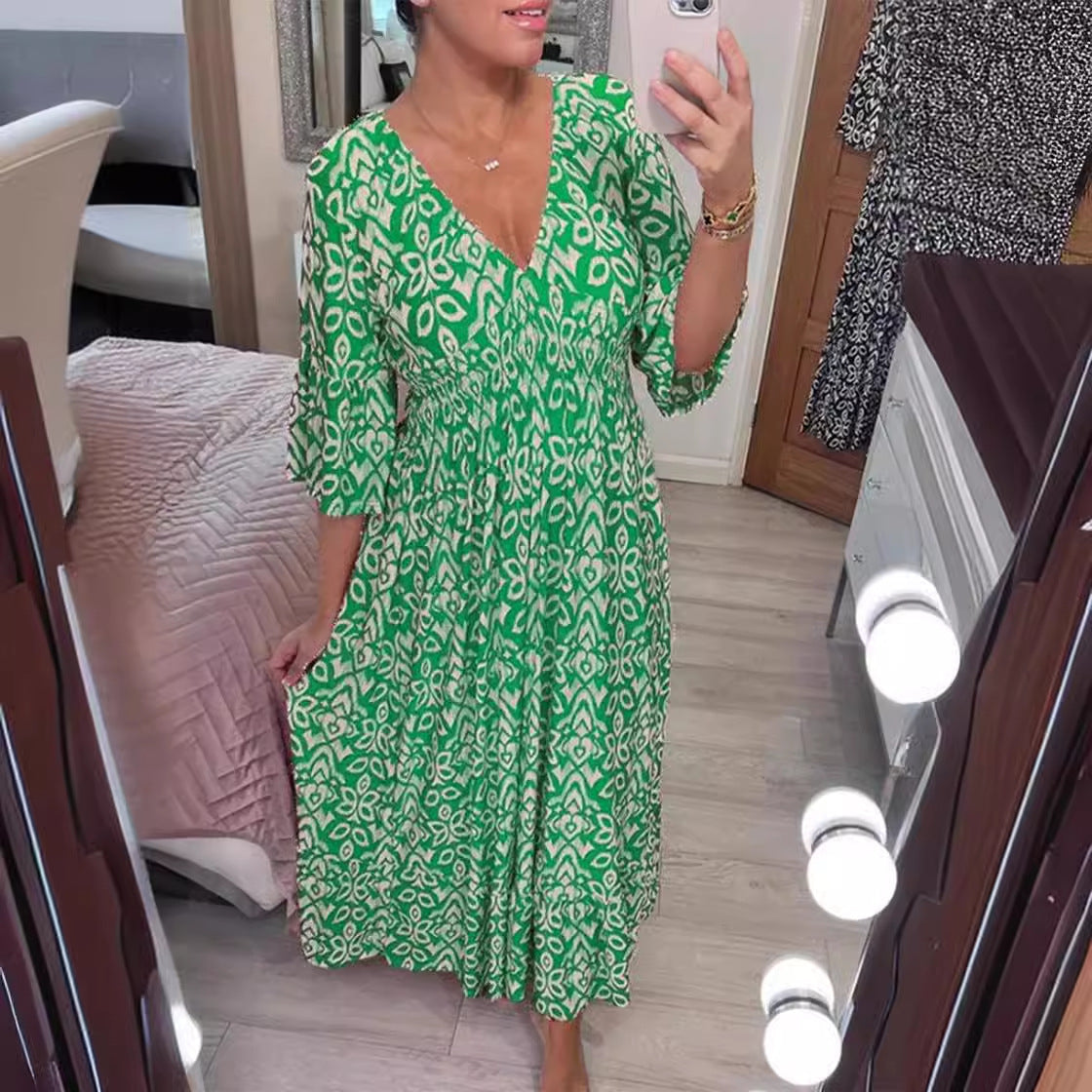 Zlata | Elegantné kvetinové šaty s V-výstrihom