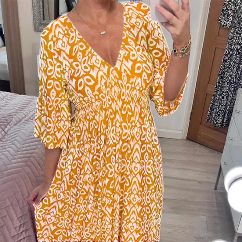 Zlata | Elegantné kvetinové šaty s V-výstrihom