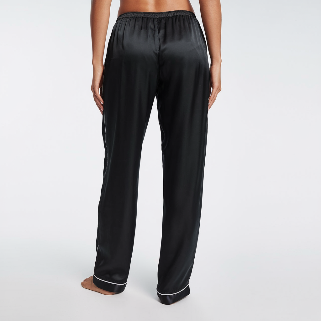 Novir™ | Luxurious Silk Pajamas