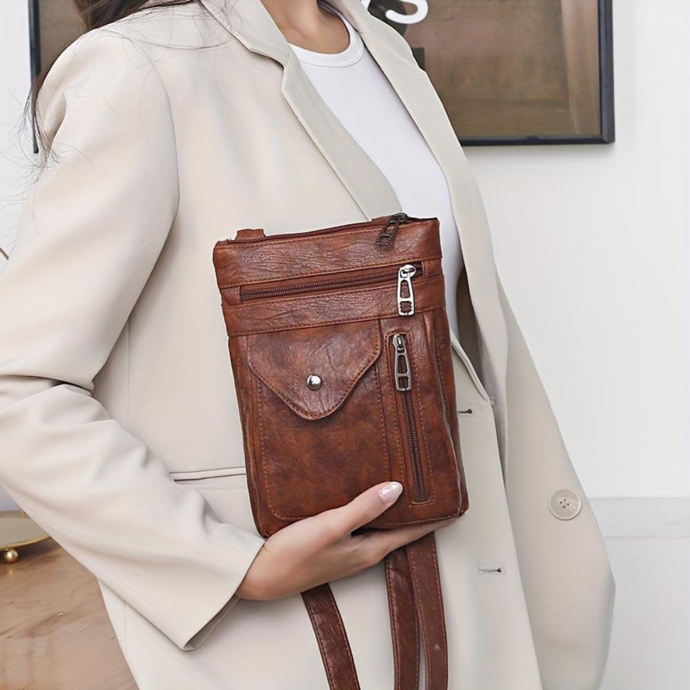 Waltraud – Retro-Inspired Crossbody Bag