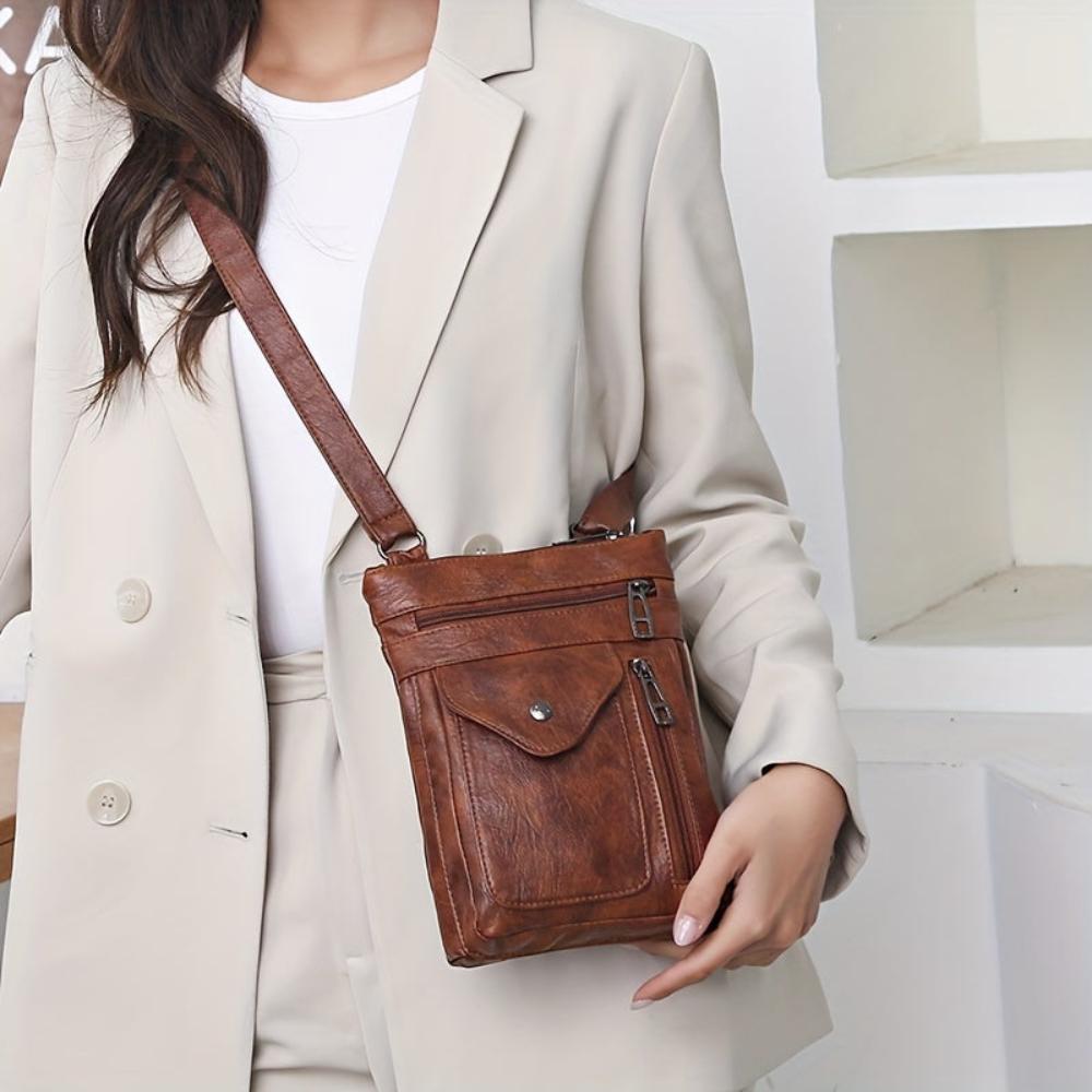 Waltraud – Retro-Inspired Crossbody Bag