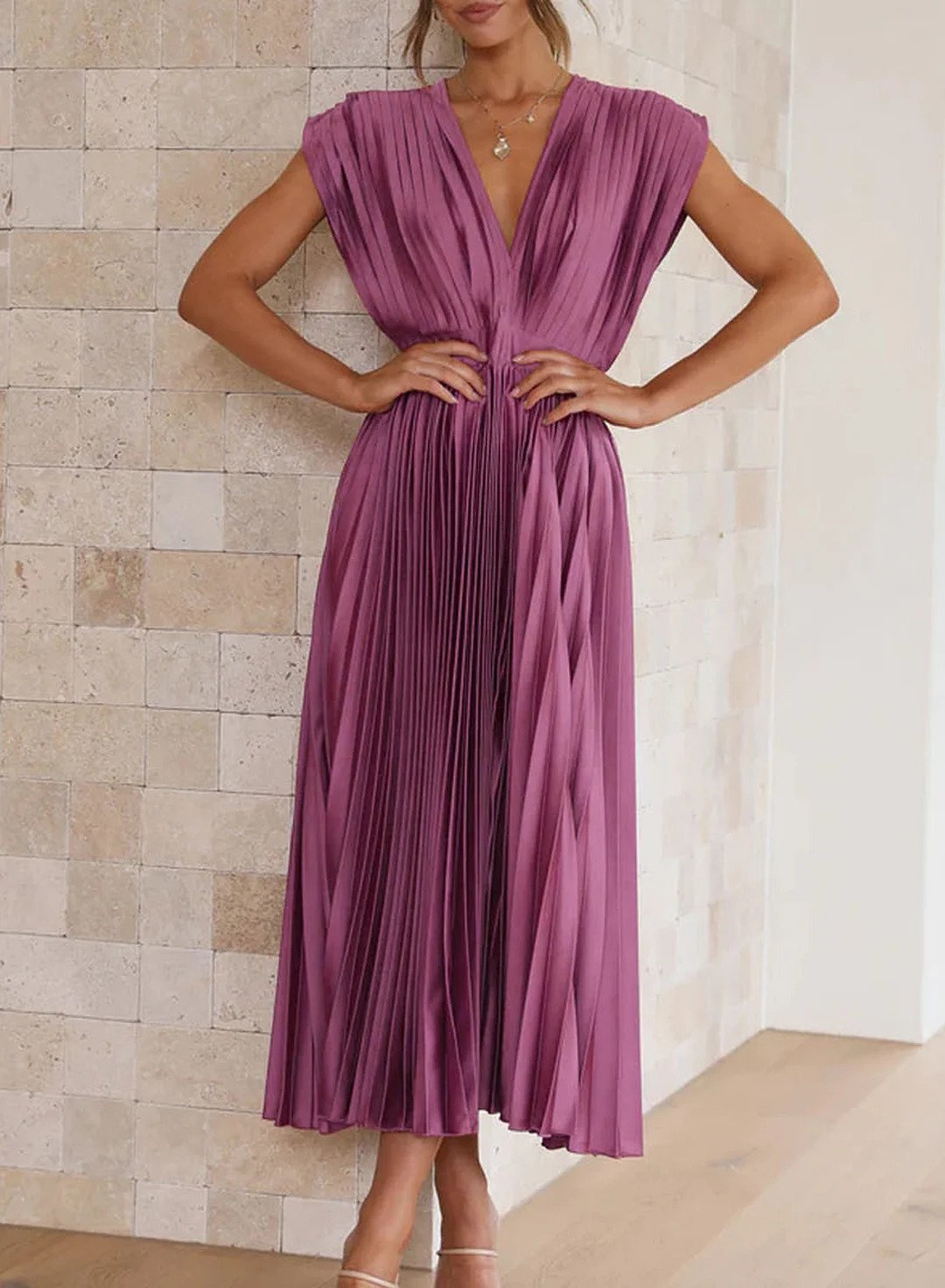 Chiara - Dlhé Šaty s Elegantným Dizajnom
