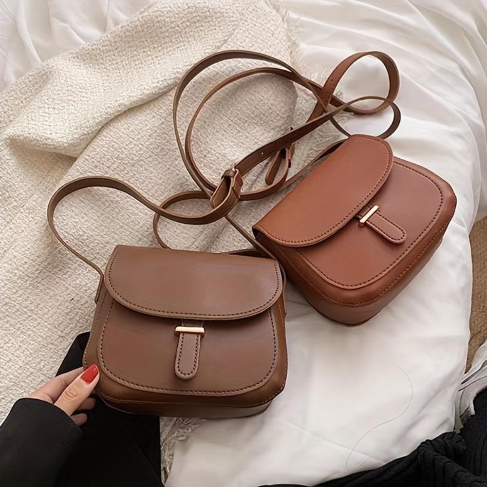 Helmine – Vintage Crossbody Saddle Bag